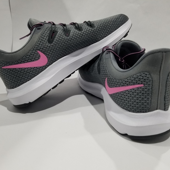 Nike Shoes - Nike Women's Quest 2 Running Shoes